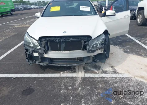 2014 Mercedes-Benz E 350 E 350 Luxury z USA, uszkodzony, nr VIN WDDHF5KB1EA839711